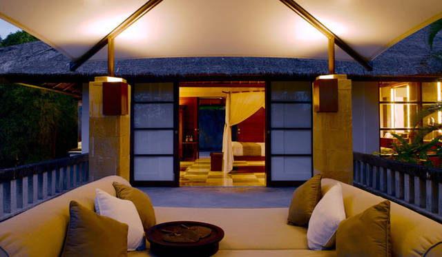 <strong>Amanresorts｜アマンリゾーツ</strong>　「アマヌサ（Amanusa）」　コートヤード付きのガーデンスイート（ゲストルーム）　© Amanresorts