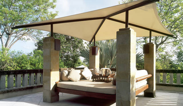 <strong>Amanresorts｜アマンリゾーツ</strong>　「アマヌサ（Amanusa）」　コートヤード付きのガーデンスイート（ゲストルーム）　© Amanresorts