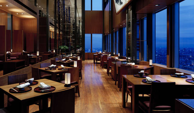 第4弾「大江憲一郎が贈る秋の味覚」の舞台は、大江憲一郎氏が料理長を務める「梢」