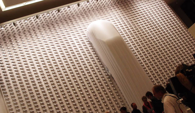 ピナコテーク デア モデルネの壁面をかざる、“アウディ デザイン ウォール”の除幕式は、フランクフルトモーターショーで実車が公開された翌日におこなわれた