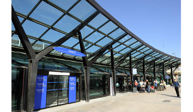 「サン＝テグジュペリ国際空港」