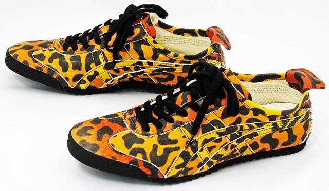 <strong>Onitsuka Tiger｜オニツカタイガーと山本寛斎氏のコラボシューズ</strong>　2万4000円（税抜き）