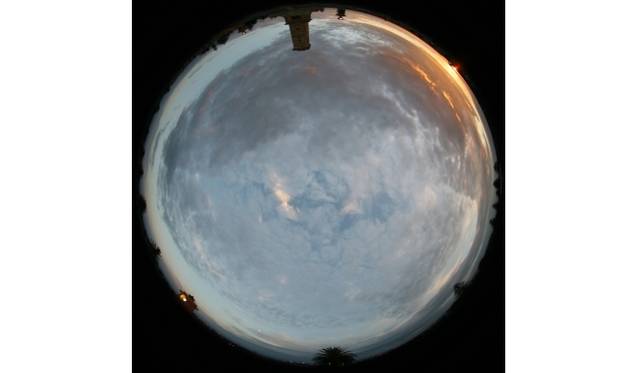 <strong>ART｜東京都写真美術館『高谷史郎 明るい部屋』展</strong>　高谷史郎 《Chrono》Fremante,Australia 32°3’9.65“S,115 °45’25.21”E 07:28:01 10 September 20062006年