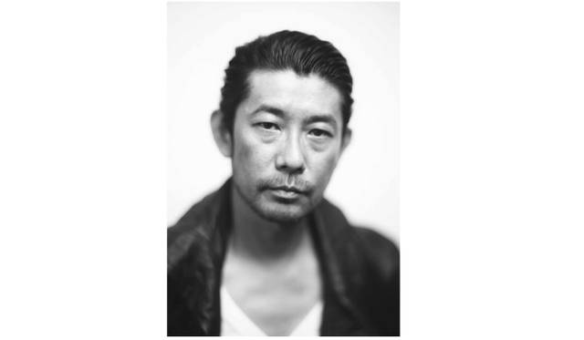 <strong>ART｜故郷宮崎県で開催『永瀬正敏写真展Memories of M ～Mの記憶～』</strong>　俳優の永瀬正敏氏