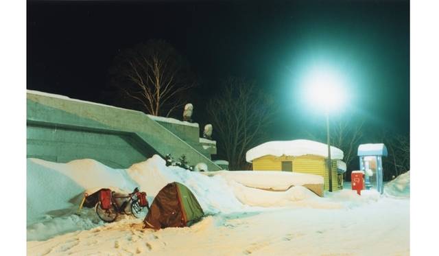 <strong>ART｜東京都写真美術館で『日本の新進作家VOL.12：路上から世界を変えていく』展</strong>　津田隆志 〈site〉より 2012年