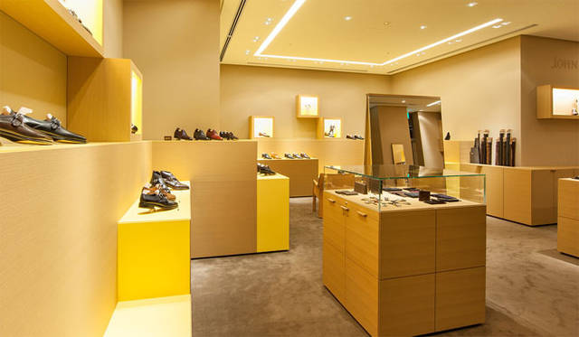 <strong>JOHN LOBB｜ジョンロブ</strong>　東京ミッドタウン店　