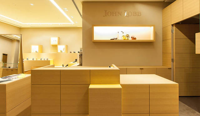 <strong>JOHN LOBB｜ジョンロブ</strong>　東京ミッドタウン店　