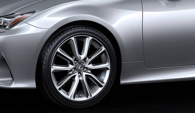 東京モーターショーで発表された「RC」