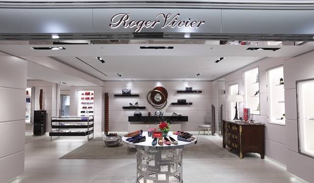 <strong>Roger Vivier｜銀座松屋オープン記念、レセプションパーティ開催</strong> 
