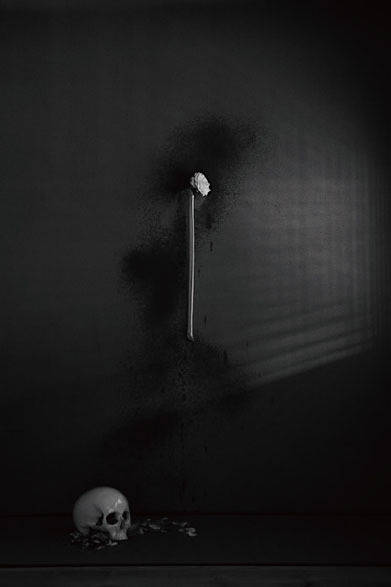 <strong>元麻布『さる山』</strong>　「alternative white」濱中史朗展