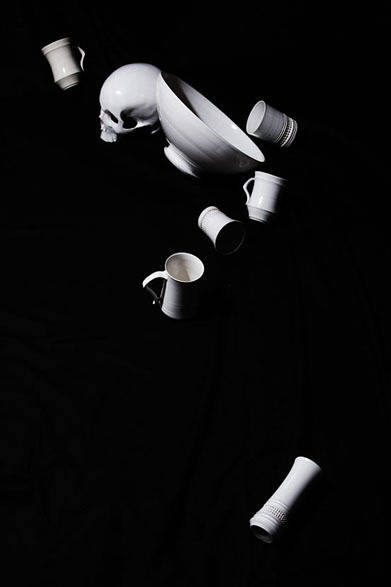 <strong>元麻布『さる山』</strong>　「alternative white」濱中史朗展