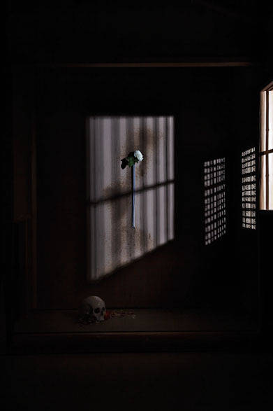 <strong>元麻布『さる山』</strong>　「alternative white」濱中史朗展