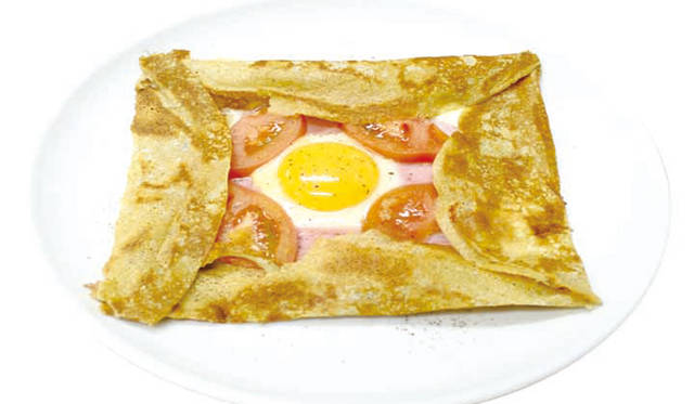 「ガレットコンプレット（卵・ハム・チーズ）」 980円