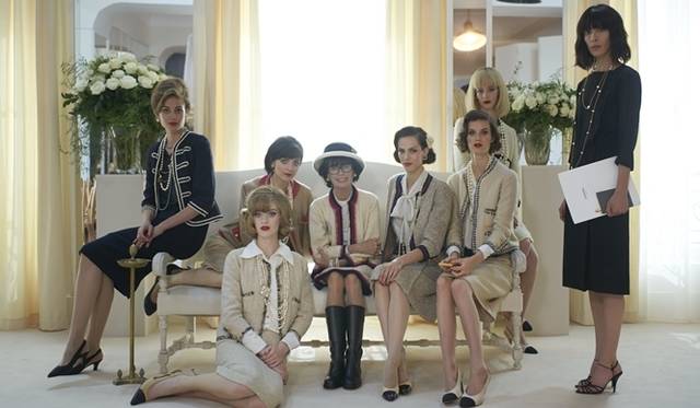 <strong>CHANEL｜カール・ラガーフェルド監督によるムービー『The Return』公開</strong>　The Return-Geraldine Chaplin and the cast © Olivier Saillant