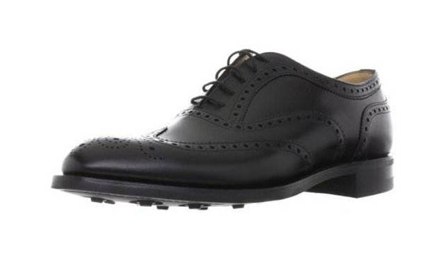 <strong>Javari.jp </strong>　CHEANEY（チーニー） 「ARTHUR III（アーサーIII）」5万5650円<br>一般的にカジュアル寄りとされるフルブローグだが、ビジネスシーンにも対応してくれるシックな仕上がり。職人が手作業で施したメダリオンが足もとを華やかに演出する