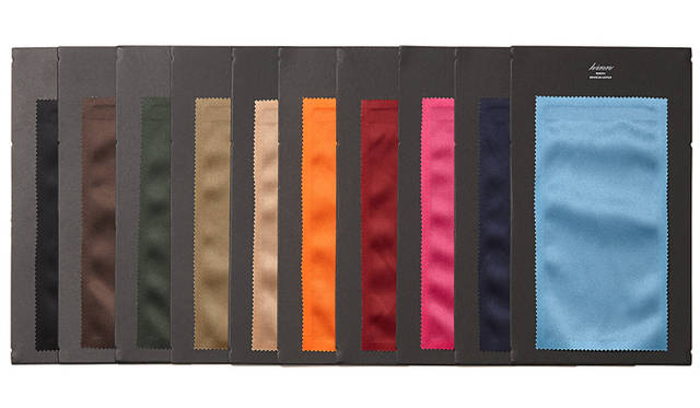 ライニングは色だけでなく、コットンやナイロンといった素材の選択も可能 