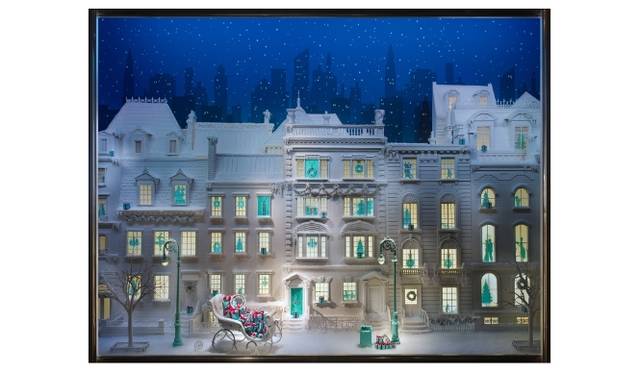 <strong>TIFFANY & Co.｜ティファニー</strong> クリスマスの喜びをブルーボックスにつめこんで。ティファニーのクリスマス フェア 　©Tiffany&Co.<br /><br />銀座の旗艦店のウィンドウディスプレイはホワイトクリスマスをイメージ