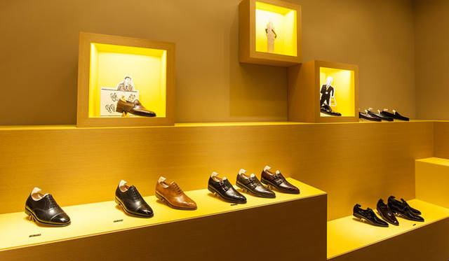 <strong>JOHN LOBB｜ジョンロブ</strong>　東京ミッドタウン店　