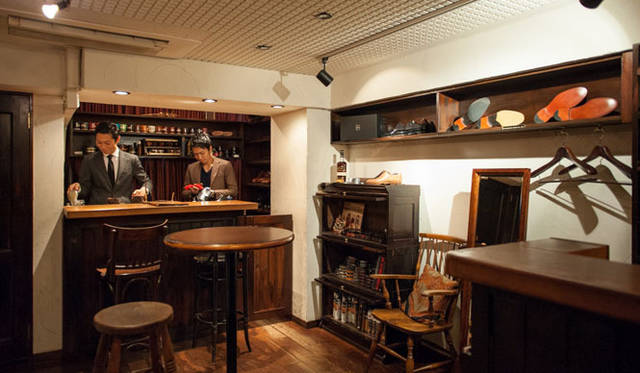 048_hankyu 隠れ家的な店内