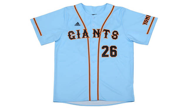 <strong>adidas｜アディダス</strong>　レプリカ ビジターユニフォーム 半袖 1万2500円（税抜き）※2014年1月29日（火）発売