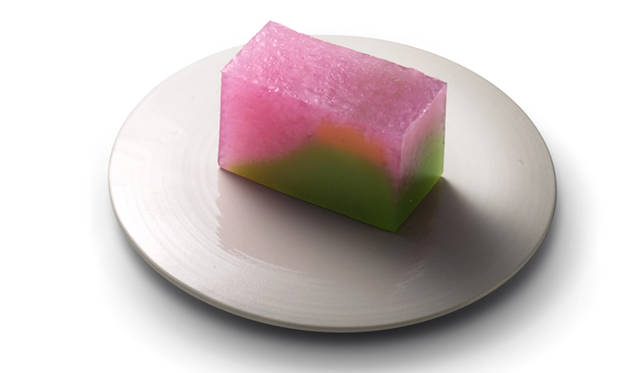 季節の羊羹「四季の富士」（春）3月上旬から3月17日（月）まで<br />価格｜各1本 3623円