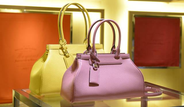 moynat_interior_37_665 「Pauline」