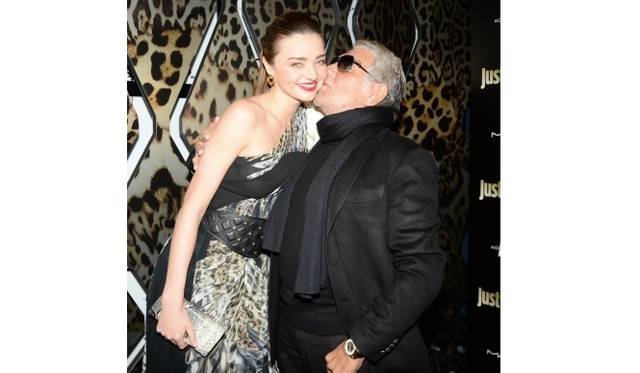 <strong>Just Cavalli｜豪華セレブが集結！　オープニングパーティを開催</strong>　モデルのミランダ・カーとロベルト・カヴァリ氏