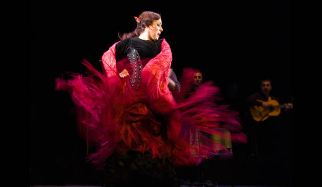 エバ・ジェルバブエナ『雨（LLUVIA）』より　© Paco Garcia Pacolega