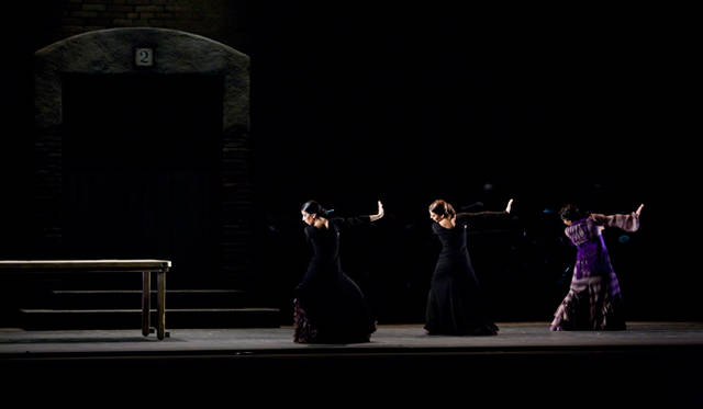 エバ・ジェルバブエナ『雨（LLUVIA）』より　© Ballet Flamenco Eva Yerbabuena