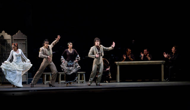 エバ・ジェルバブエナ『雨（LLUVIA）』より　© Ballet Flamenco Eva Yerbabuena