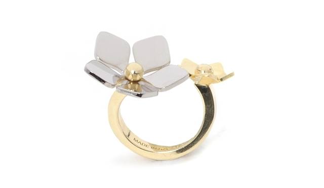 <strong>FENDI｜新ジュエリーライン、ブロッサムが登場</strong>　リング　2万4150円