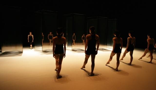 <strong>ART｜『PLAY 2 PLAY－干渉する次元』（改訂版再演）</strong>　Photo: Kishin Shinoyama