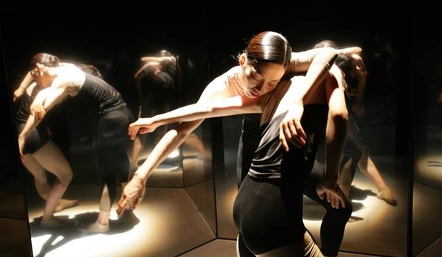 <strong>ART｜『PLAY 2 PLAY－干渉する次元』（改訂版再演）</strong>　Photo: Kishin Shinoyama