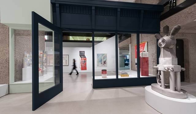 <strong>ART FILE 28｜「Pop Art Design（ポップアート デザイン）」</strong>　© Gar Powell-Evans 2013 Courtesy Barbican Art Gallery