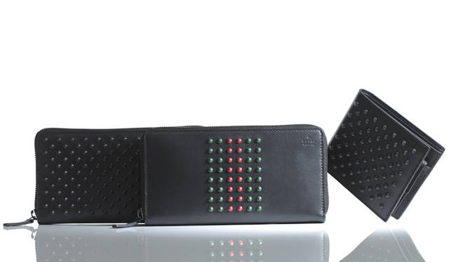 <strong>GUCCI｜グッチ　独自のスタイルで主張する新作ウォレット</strong><br /><br />左から ジップアラウンドロングウォレット 8万6100円、8万1900円、二つ折りウォレット 5万7750円