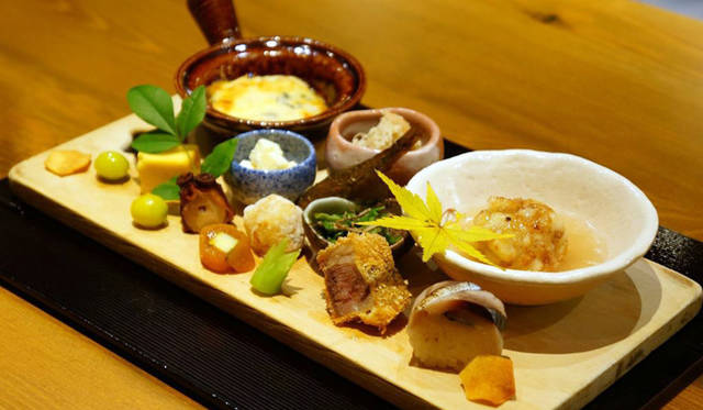 「まな板ご膳」 2400円