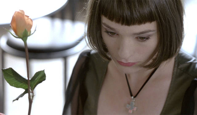 『愛・アマチュア』　© POSSIBLE FILMS