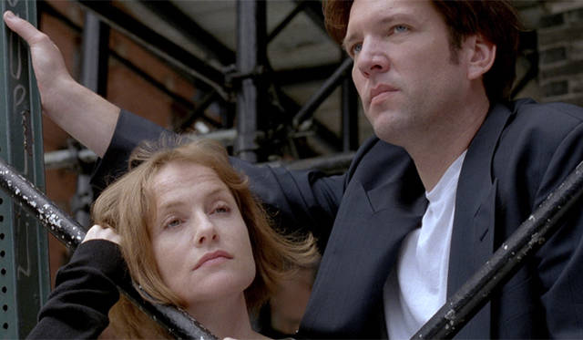 『愛・アマチュア』　© POSSIBLE FILMS