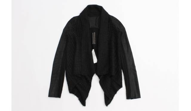 <strong>PASS THE BATON｜パスザバトンに人気スタイリスト、辻直子のクローゼットが出現</strong>　出品予定のアイテム