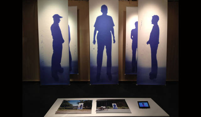 「SHOWCASE」にて、長嶋りかこさんの「PEACE SHADOW PROJECT」。感動的なイメージ