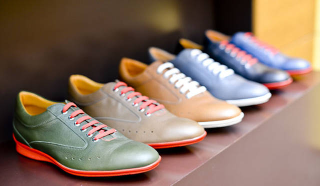 <strong>JOHN LOBB｜ジョンロブ</strong>　「ジョンロブ ジャーミンストリート店」のディスプレイ