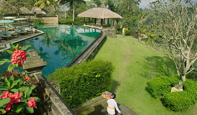<strong>Amanresorts｜アマンリゾーツ</strong>　「アマンダリ（Amandari）」　Swimming Pool　© Amanresorts