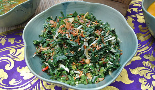 <strong>Amanresorts｜アマンリゾーツ</strong>　「アマンダリ（Amandari）」　バリ風ミックスサラダ（URAP CAMPUR）