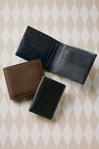 二つ折り財布 各3万5700円、カードケース2万4150円（ランバン／阪急メンズ東京2階）