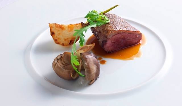 「La Biographie…」。冬の食材をふんだんに使ったコース料理が魅力的