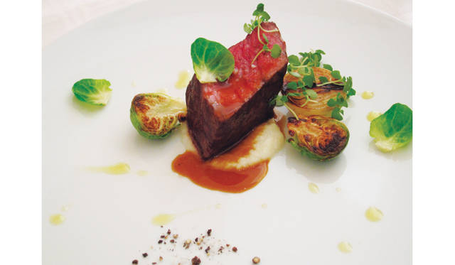 「Reine des prés」。食材と真剣に対峙する、シェフ中原文隆によるクリエイティブなフランス料理は、いま食通から注目されている