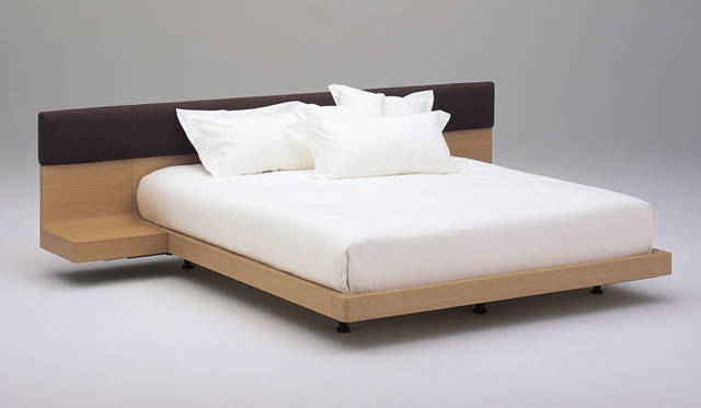 VAKNA（ヴァクナ）  Design：Claesson Koivisto Rune