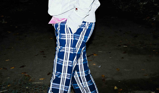 チェックパンツ 1万8900円