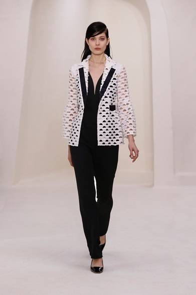 <strong>CHRISTIAN DIOR