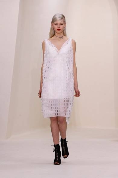 <strong>CHRISTIAN DIOR